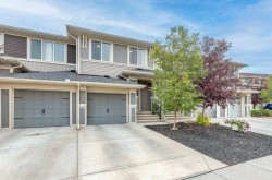 497 Hillcrest Road SWAirdrie, AB T4B 4T8