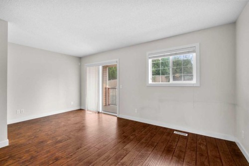 89 Pantego Lane Nw, Calgary, AB - Indoor Photo Showing Other Room