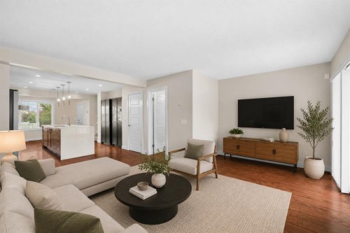 89 Pantego Lane Nw, Calgary, AB - Indoor Photo Showing Living Room