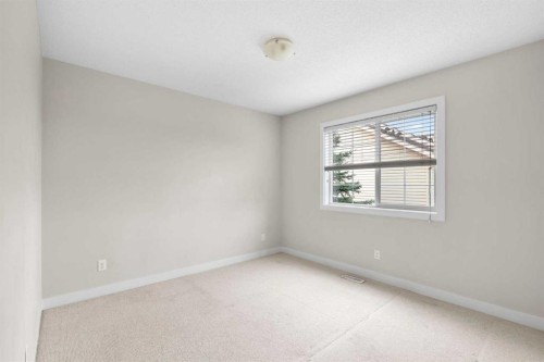 89 Pantego Lane Nw, Calgary, AB - Indoor Photo Showing Other Room