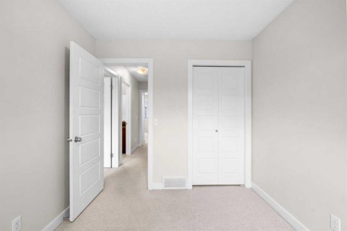 89 Pantego Lane Nw, Calgary, AB - Indoor