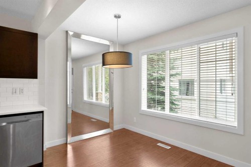 89 Pantego Lane Nw, Calgary, AB - Indoor Photo Showing Other Room
