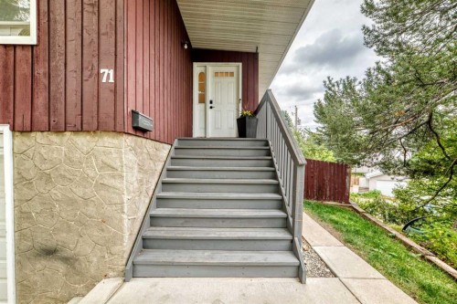71 Dalton Bay Nw, Calgary, AB - Outdoor