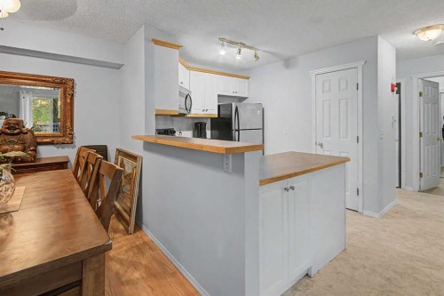 101-7724 Bowness Road Nw, Calgary, AB - Indoor