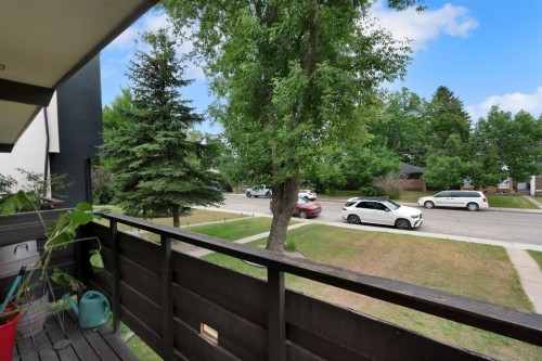 431 37 Street Sw, Calgary, AB - Outdoor