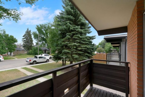 431 37 Street Sw, Calgary, AB - Outdoor With Exterior