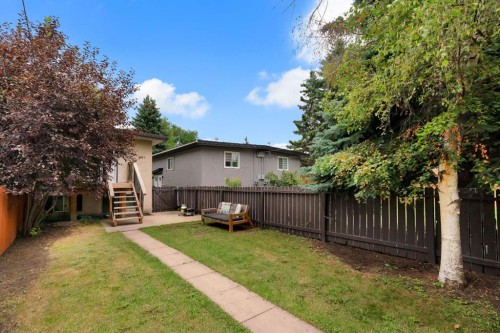 431 37 Street Sw, Calgary, AB - Outdoor