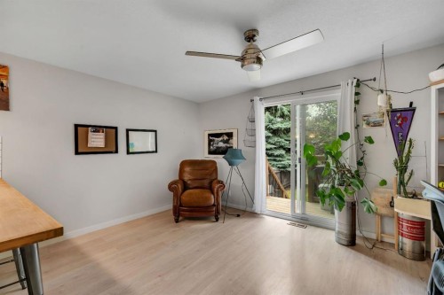 431 37 Street Sw, Calgary, AB - Indoor