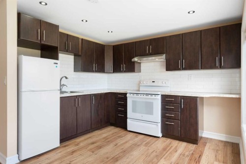 196 Nolanfield Way Nw, Calgary, AB - Indoor Photo Showing Kitchen
