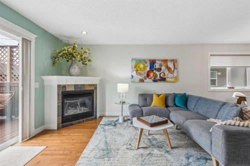 3444 3 Avenue Nw, Calgary, AB - Indoor Photo Showing Living Room With Fireplace