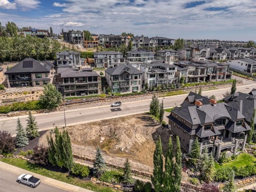 7695 Elkton Drive Sw, Calgary, AB 