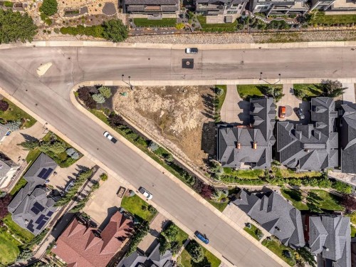 7695 Elkton Drive Sw, Calgary, AB 