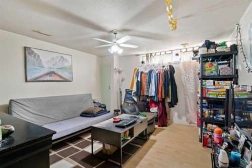 726 68 Avenue Sw, Calgary, AB - Indoor
