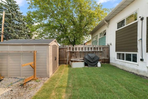 726 68 Avenue Sw, Calgary, AB - Outdoor With Exterior