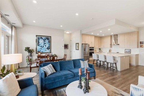 508-24 Mahogany Path Se, Calgary, AB - Indoor Photo Showing Living Room