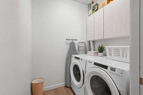 508-24 Mahogany Path Se, Calgary, AB - Indoor Photo Showing Laundry Room