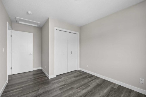615 Evanston Link Nw, Calgary, AB - Indoor Photo Showing Other Room