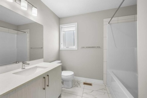 615 Evanston Link Nw, Calgary, AB - Indoor Photo Showing Bathroom