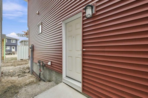 268 Huxbury View Ne, Calgary, AB - Outdoor