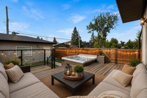 637 14 Avenue Ne, Calgary, AB - Outdoor With Deck Patio Veranda