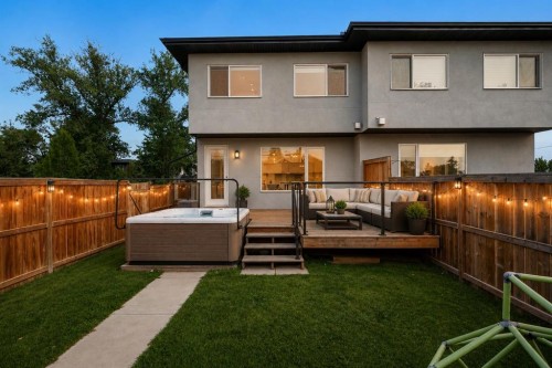 637 14 Avenue Ne, Calgary, AB - Outdoor With Deck Patio Veranda