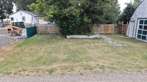 348 47 Avenue West, Claresholm, AB - Outdoor