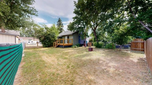 348 47 Avenue West, Claresholm, AB - Outdoor With Deck Patio Veranda