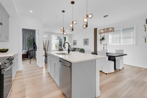 47 Walgrove Park Se, Calgary, AB - Indoor Photo Showing Kitchen With Upgraded Kitchen