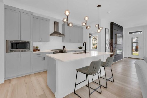 47 Walgrove Park Se, Calgary, AB - Indoor Photo Showing Kitchen With Upgraded Kitchen