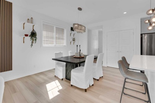 47 Walgrove Park Se, Calgary, AB - Indoor Photo Showing Dining Room