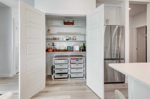 47 Walgrove Park Se, Calgary, AB - Indoor Photo Showing Other Room