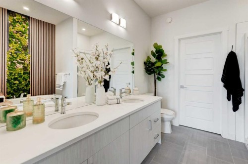 47 Walgrove Park Se, Calgary, AB - Indoor Photo Showing Bathroom