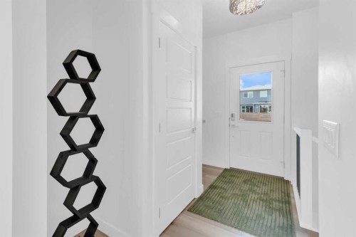 47 Walgrove Park Se, Calgary, AB - Indoor Photo Showing Other Room