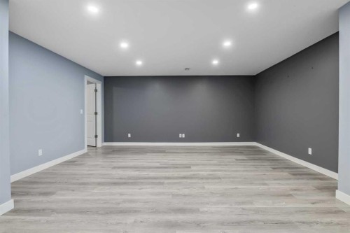 41 Westridge Road, Okotoks, AB - Indoor Photo Showing Other Room