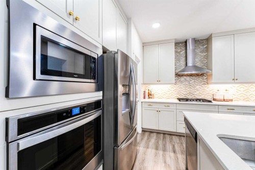 156 Savanna Drive Ne, Calgary, AB - Indoor Photo Showing Kitchen