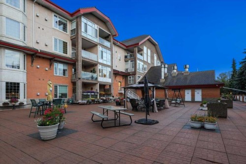 202-4512 52 Avenue, Red Deer, AB - Outdoor