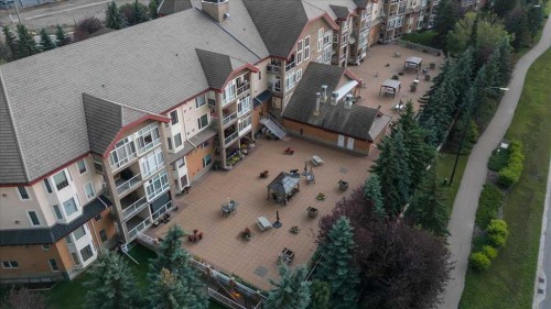 202-4512 52 Avenue, Red Deer, AB - Outdoor
