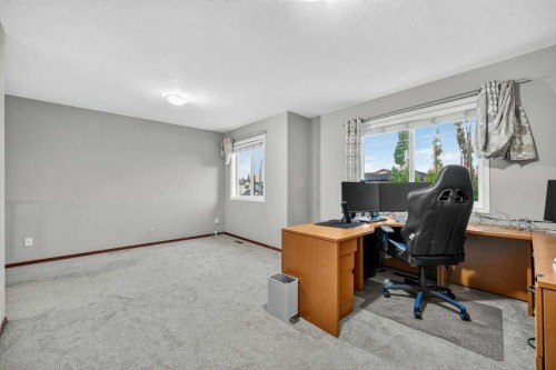 88 Everglen Rise Sw, Calgary, AB - Indoor Photo Showing Office