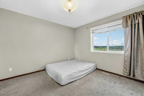 88 Everglen Rise Sw, Calgary, AB - Indoor Photo Showing Other Room