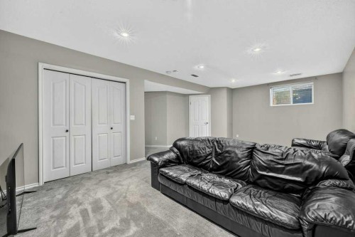 88 Everglen Rise Sw, Calgary, AB - Indoor