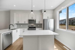 17 Savanna Place NECalgary, AB T3J 5P9