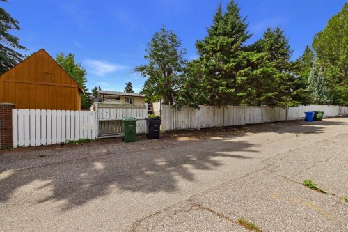 2012 Urbana Road Nw, Calgary, AB - Outdoor