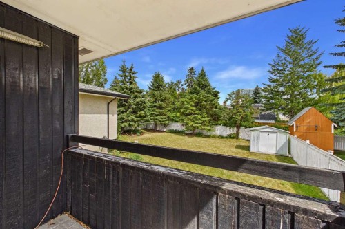 2012 Urbana Road Nw, Calgary, AB - Outdoor With Exterior
