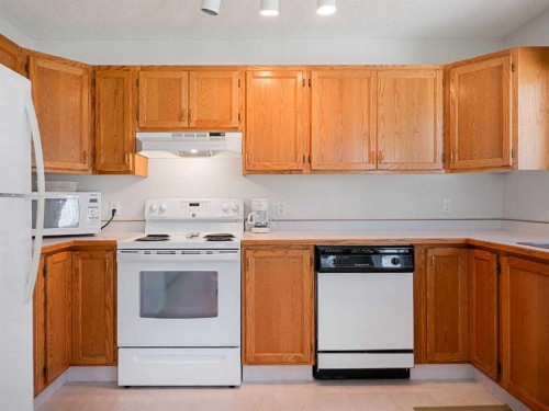 277 Arbour Cliff Close Nw, Calgary, AB - Indoor Photo Showing Kitchen