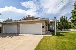 277 Arbour Cliff Close NW Calgary, AB T3G 3W8