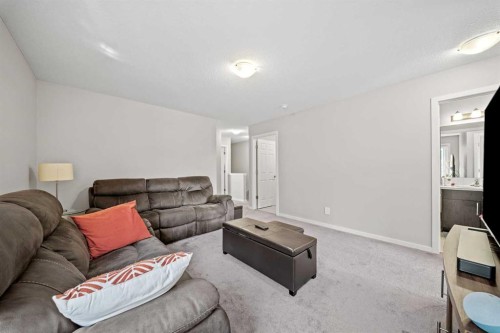 220 Windbury Lane Sw, Airdrie, AB - Indoor Photo Showing Living Room