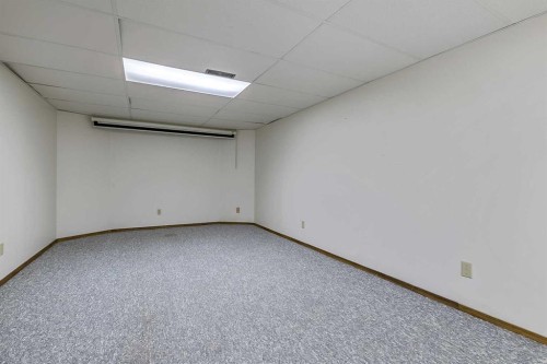 25 Downey Road, Okotoks, AB - Indoor