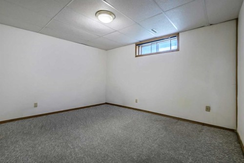 25 Downey Road, Okotoks, AB - Indoor Photo Showing Other Room