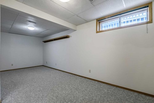 25 Downey Road, Okotoks, AB - Indoor
