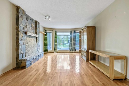 25 Downey Road, Okotoks, AB - Indoor Photo Showing Other Room